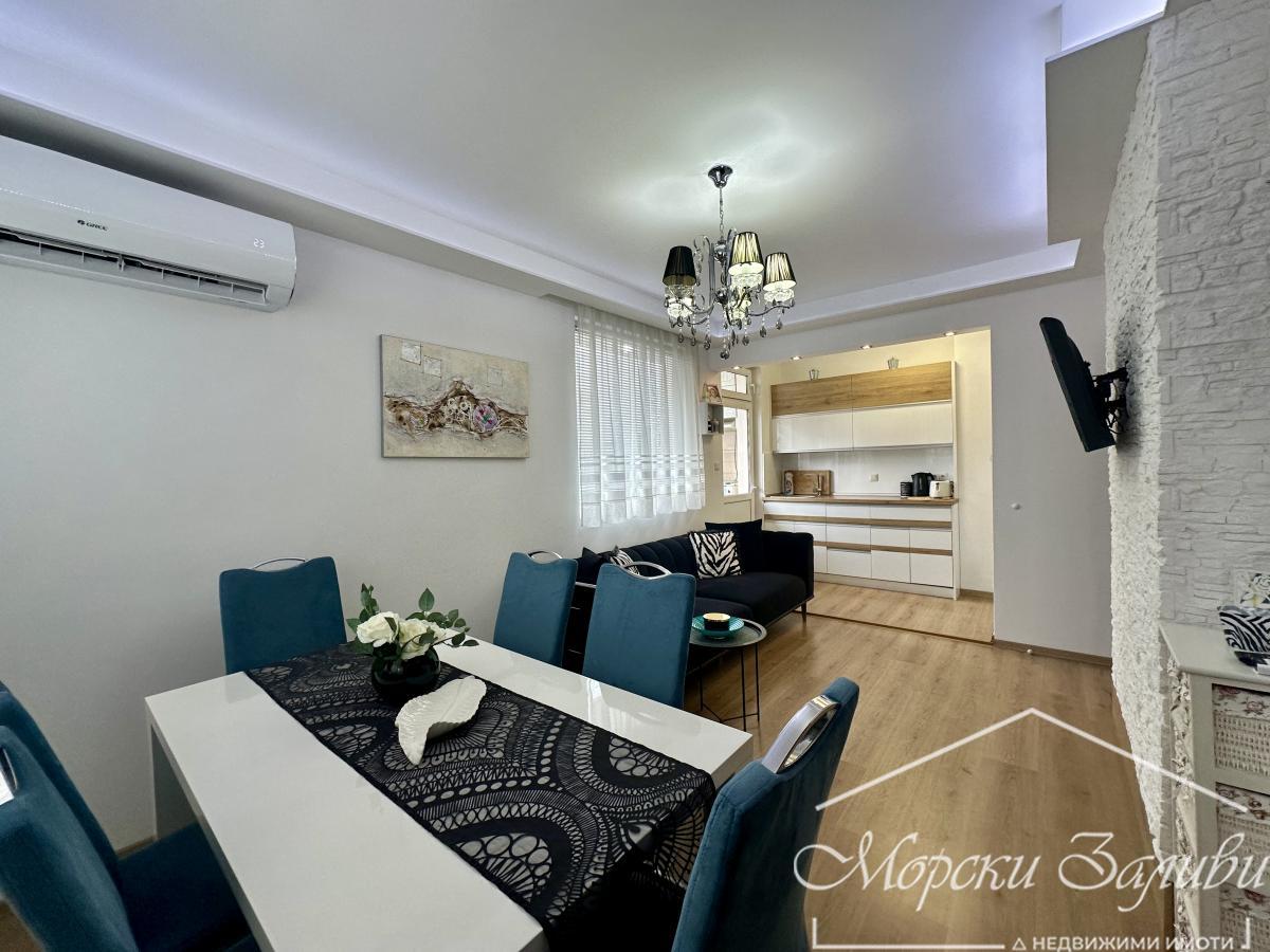 Продава се! Многостаен апартамент във Възраждане, град Бургас!